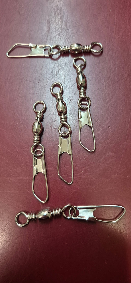 Meereswirbel mit Karabiner Nickel 5/0